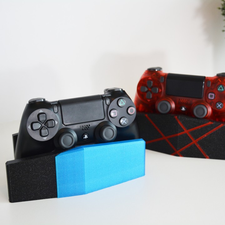 Controller Stand (PS4 Dualshock) image