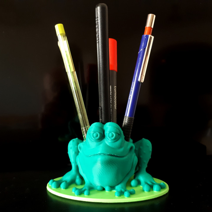 Frog Penholder image